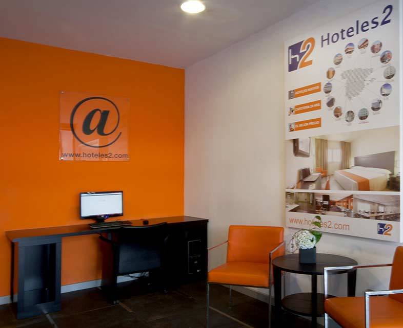 B&B Hotel Barcelona Rubi Exterior photo